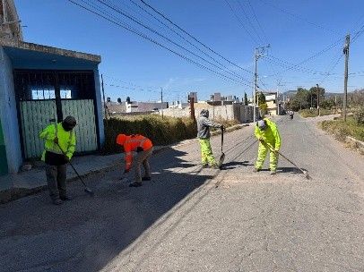 2025/REPO008002 BACHEO EN DISTINTAS ZONAS DEL MUNICIPIO
